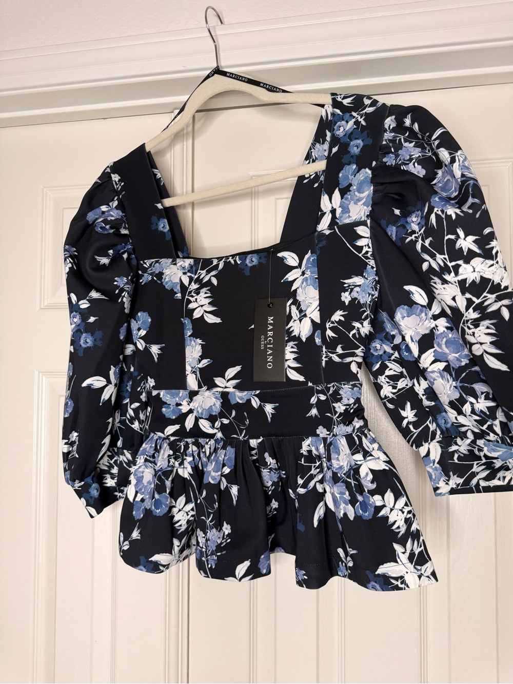 Guess by Marciano Navy and White Floral Square-Neck Puff Sleeve Top